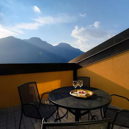 Mosaic - By Myhomeincomo * Nesso