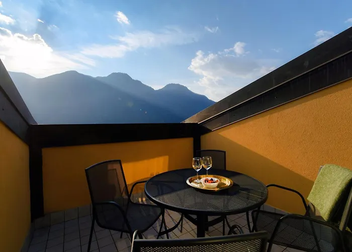 Mosaic - By Myhomeincomo * Nesso