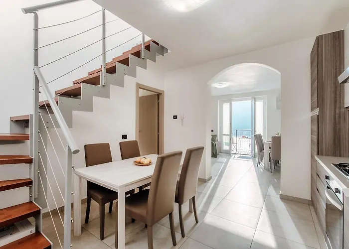 Mosaic - By Myhomeincomo * Nesso