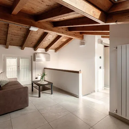 Mosaic - By Myhomeincomo 公寓 内索