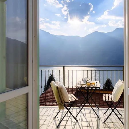 Mosaic - By Myhomeincomo * Nesso