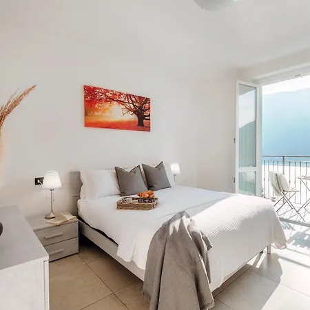 Mosaic - By Myhomeincomo 公寓 *