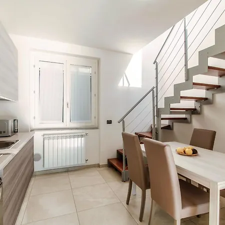 Mosaic - By Myhomeincomo 内索