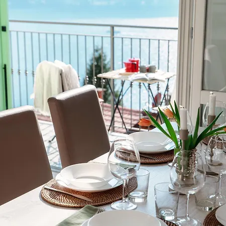 Mosaic - By Myhomeincomo 公寓