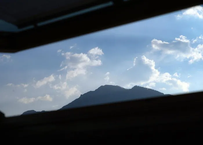 Mosaic - By Myhomeincomo Apartment Nesso