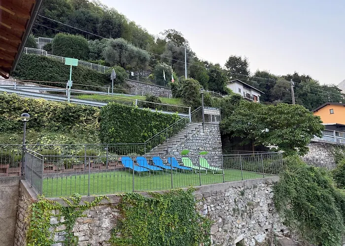 Mosaic - By Myhomeincomo Apartment Nesso