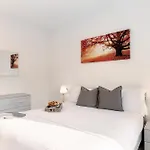 Apartamento Mosaic - By Myhomeincomo Nesso